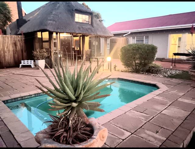 3 BEDROOM HOUSE FOR SALE IN GENERAAL DE WET
